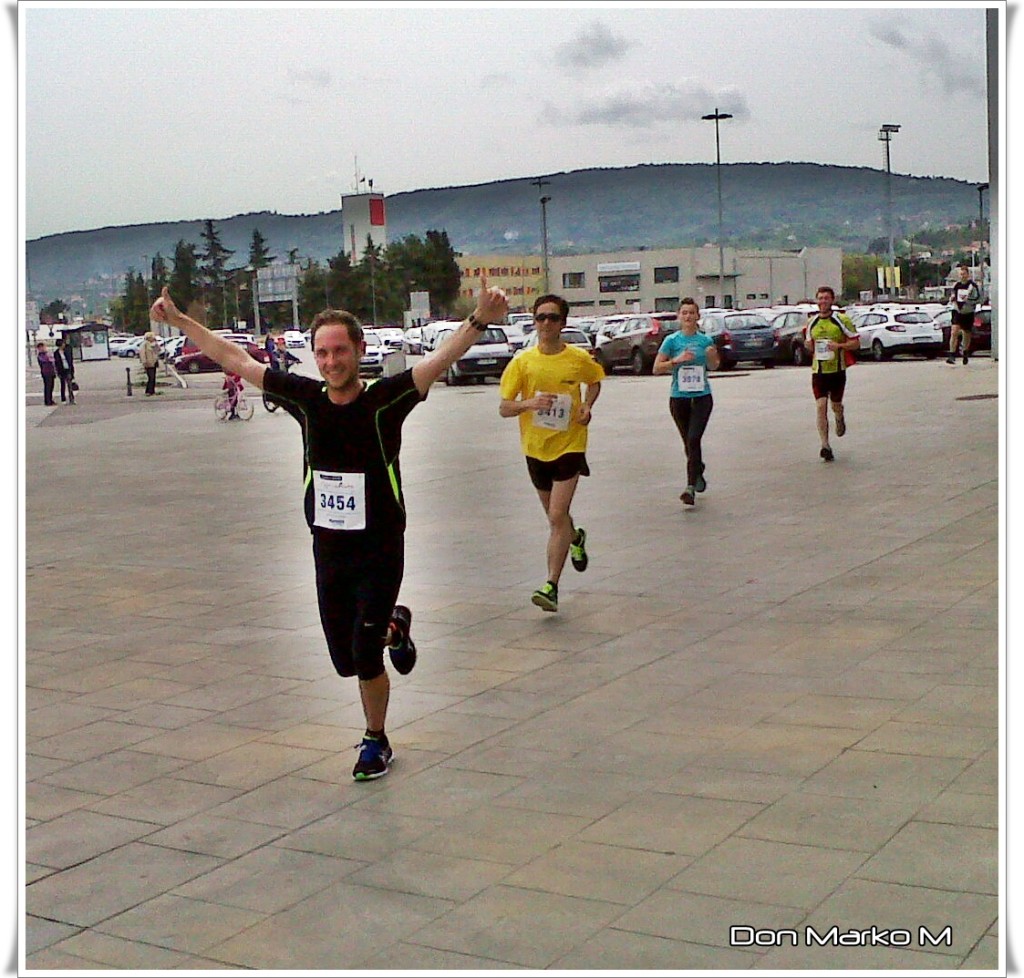 1. Istrski maraton tekačev Koper 06 (blog Don Marko M)
